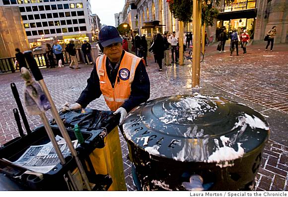 ba-feather09_ph2_0499874976